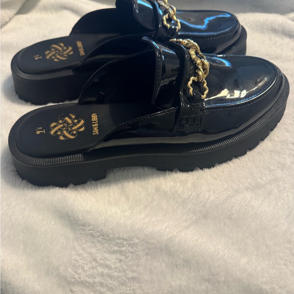 Sam & Libby Black Loafers with Gold Chain Detail - Picture 5 of 6